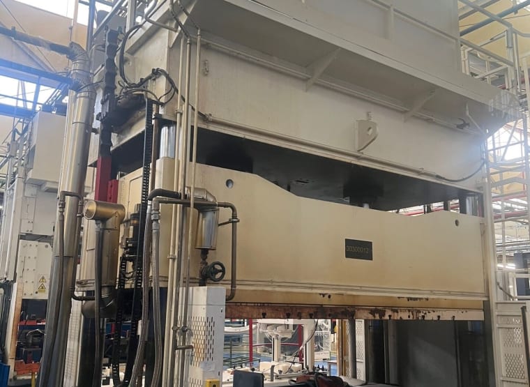 MUNARRIZ Thermoforming Press